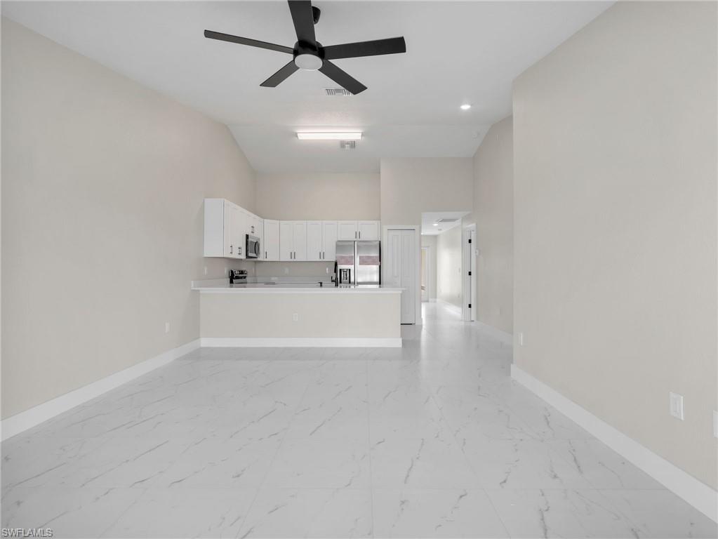 362/364 Petite AVE