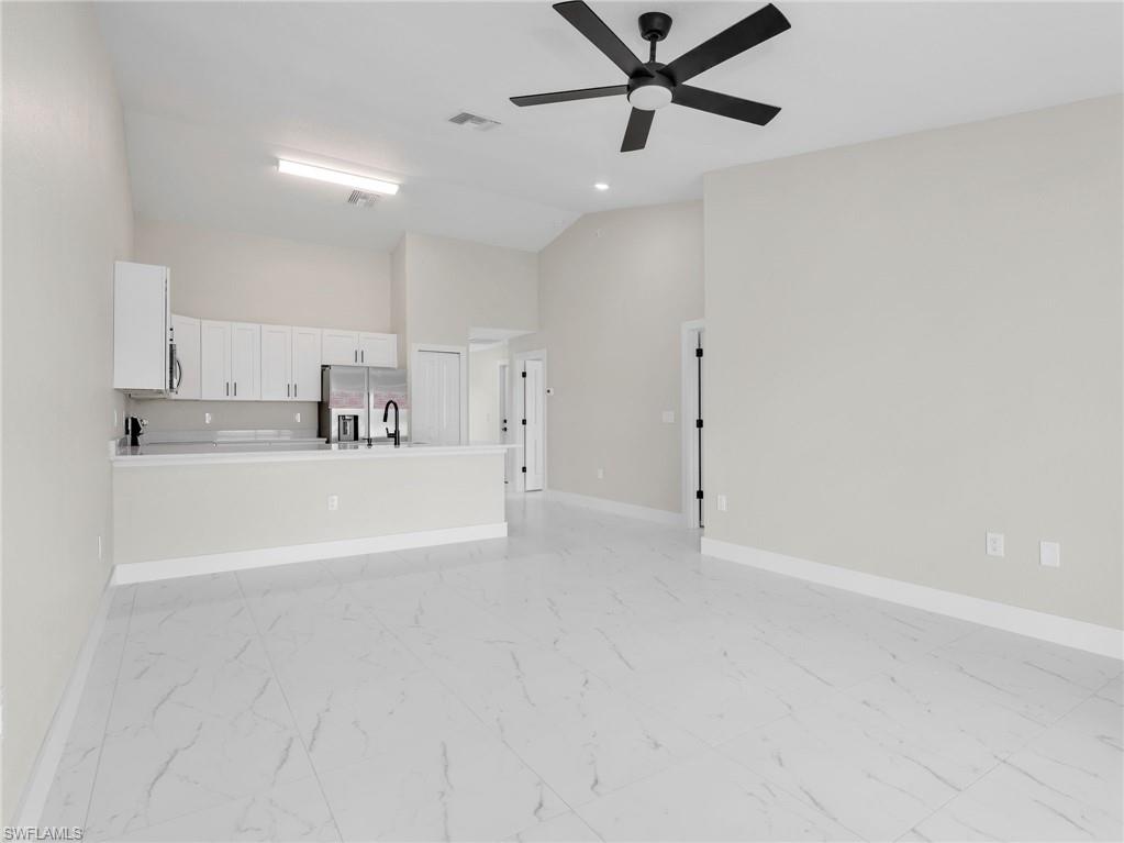 362/364 Petite AVE