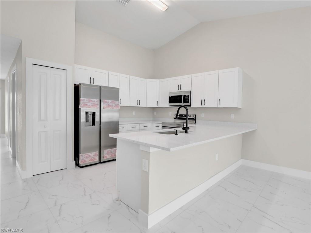 362/364 Petite AVE