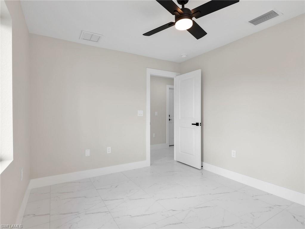 362/364 Petite AVE