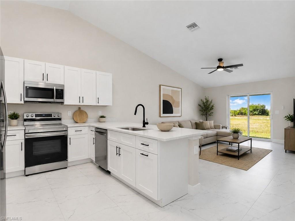 362/364 Petite AVE