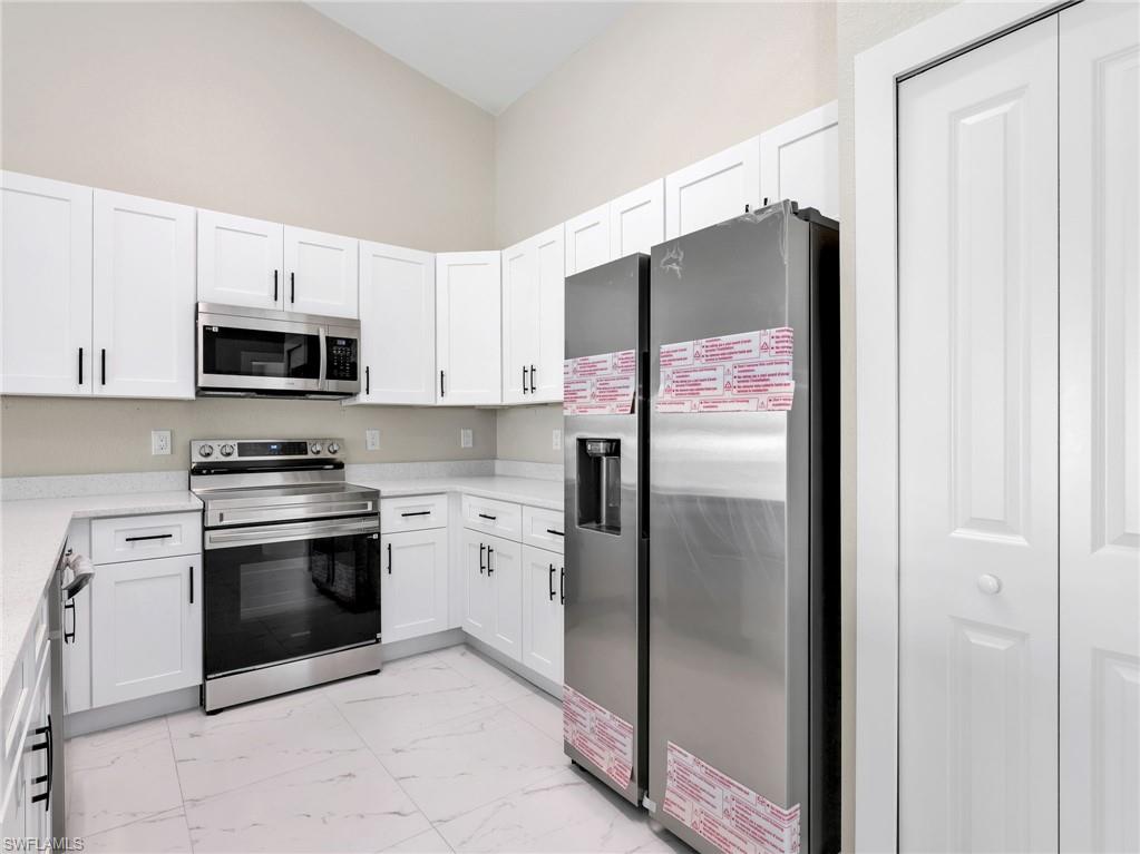 362/364 Petite AVE