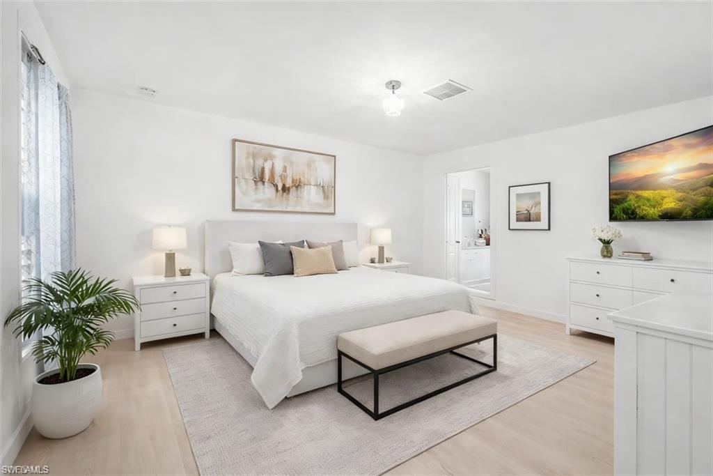 3221 NE 15th PL