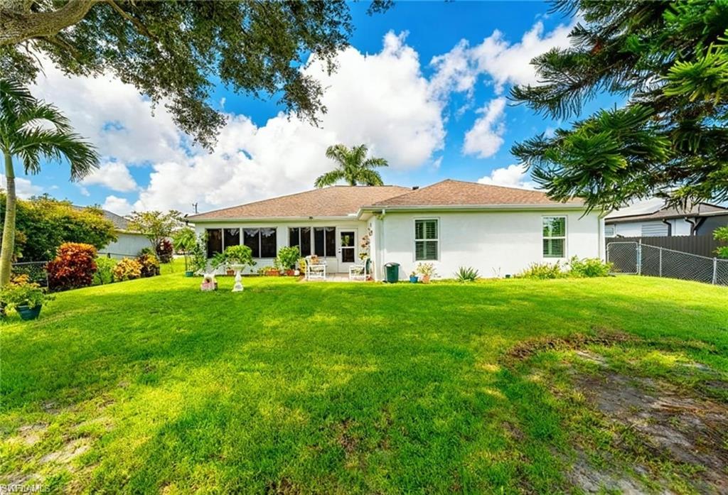 3221 NE 15th PL