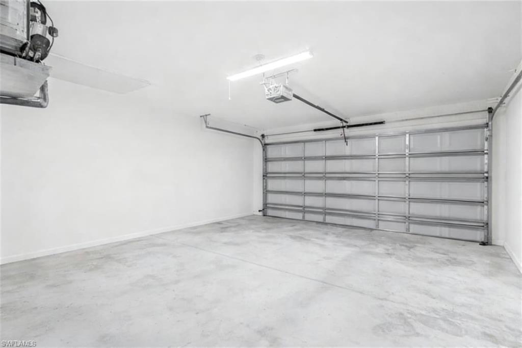 3221 NE 15th PL