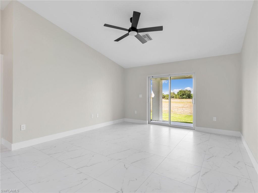 362/364 Petite AVE