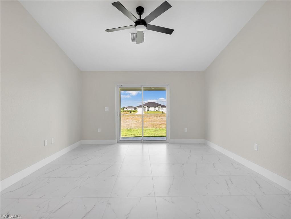 362/364 Petite AVE