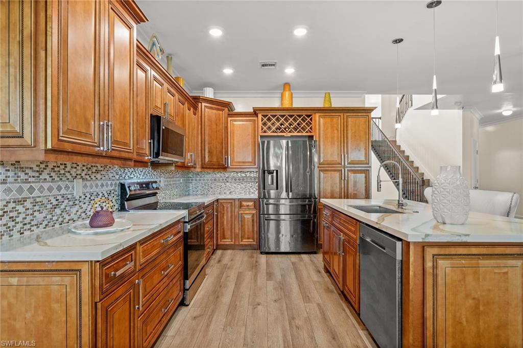 1541 Birdie DR