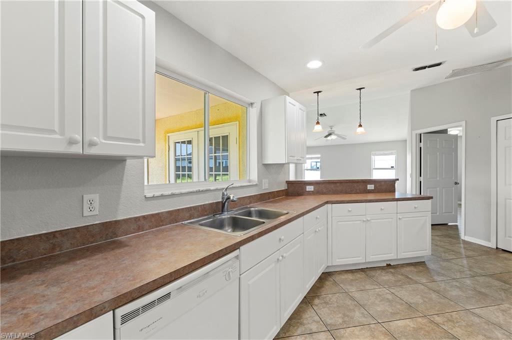 2021 NW Juanita PL