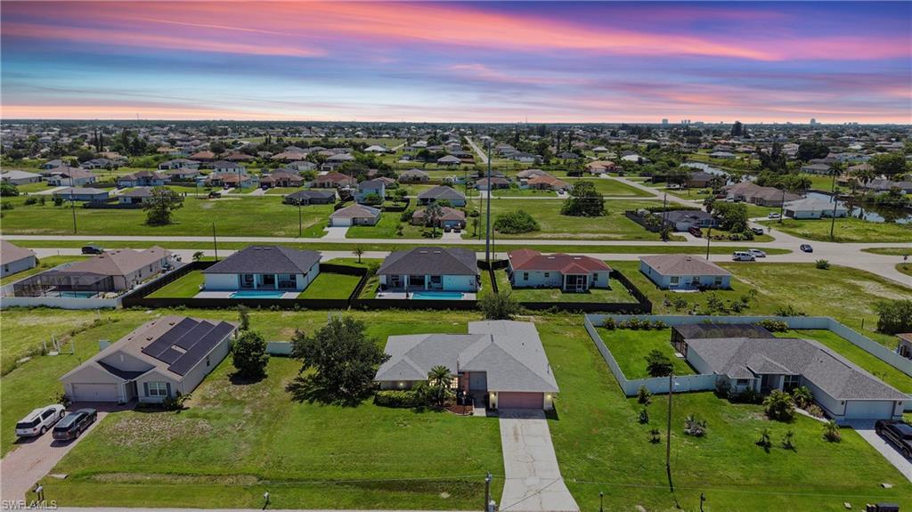 2021 NW Juanita PL
