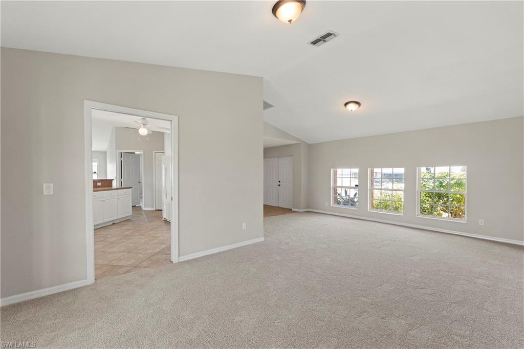 2021 NW Juanita PL