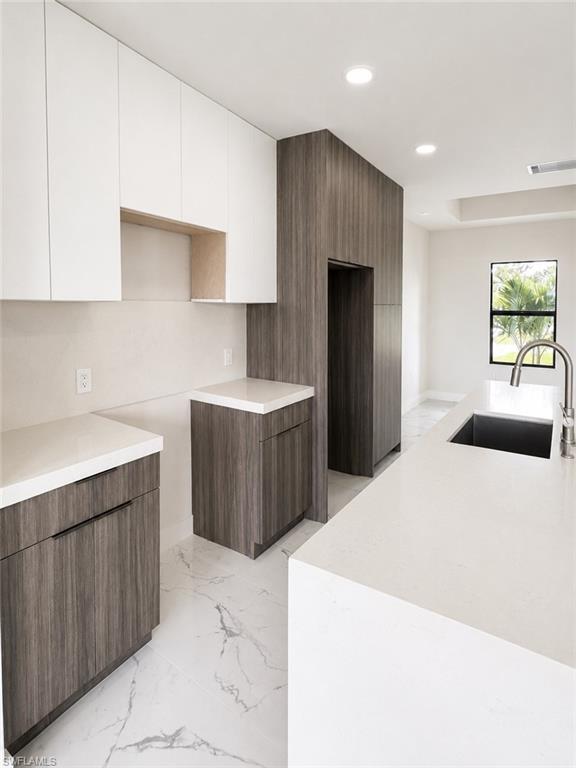 3728 9th ST W