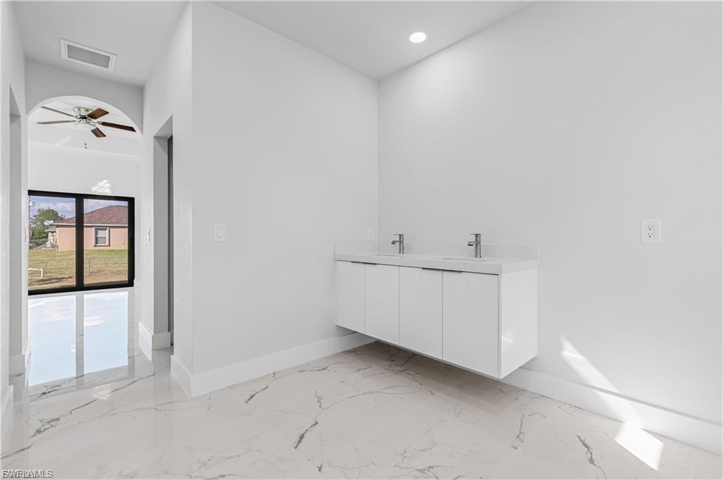 3728 9th ST W