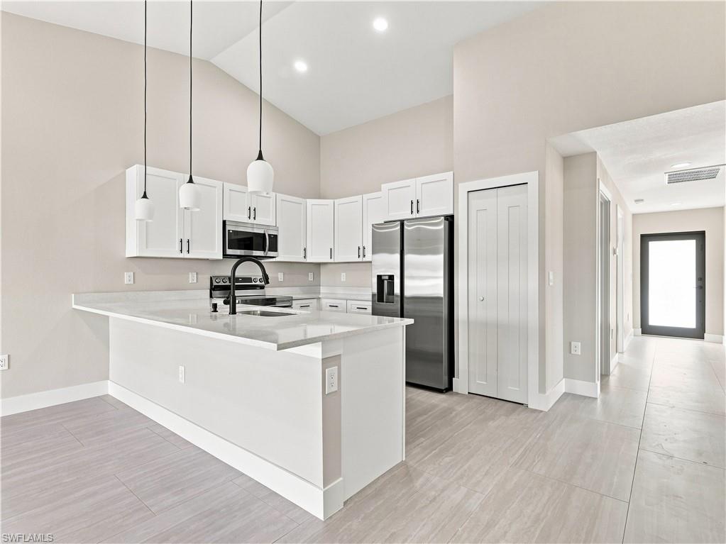 2420/2422 Richard AVE S