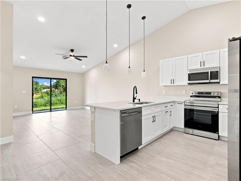 2420/2422 Richard AVE S