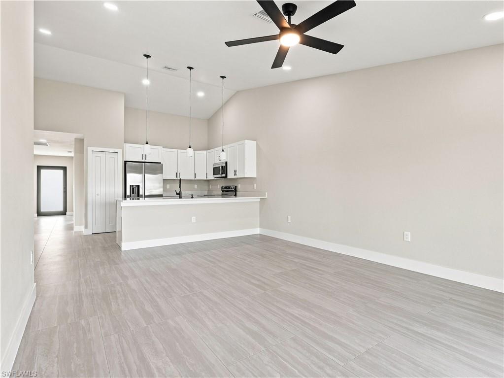 2420/2422 Richard AVE S