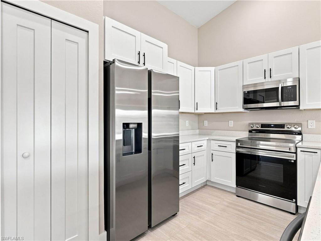 2420/2422 Richard AVE S