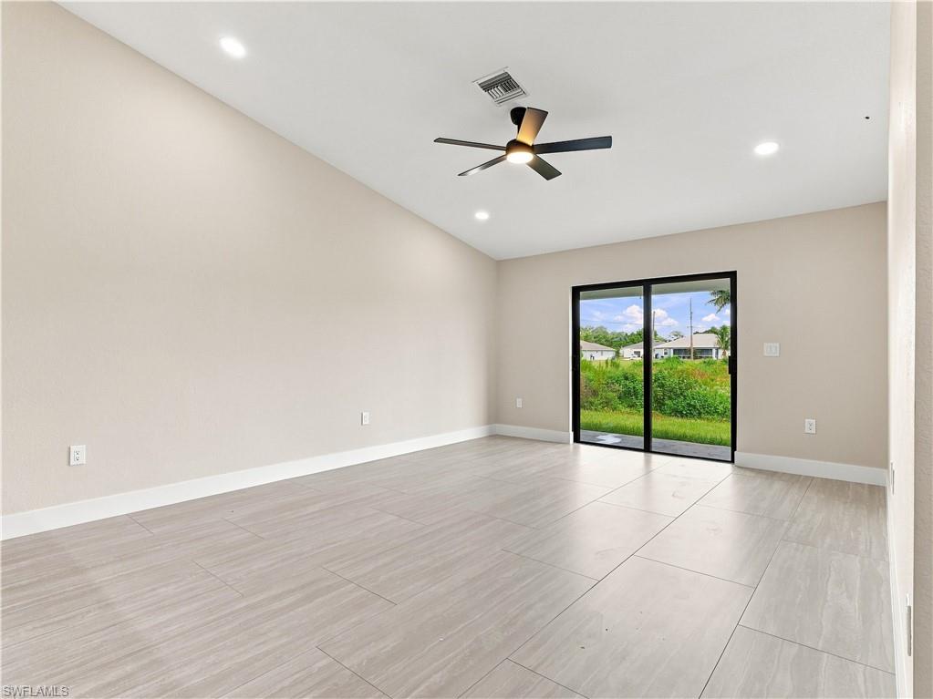 2420/2422 Richard AVE S