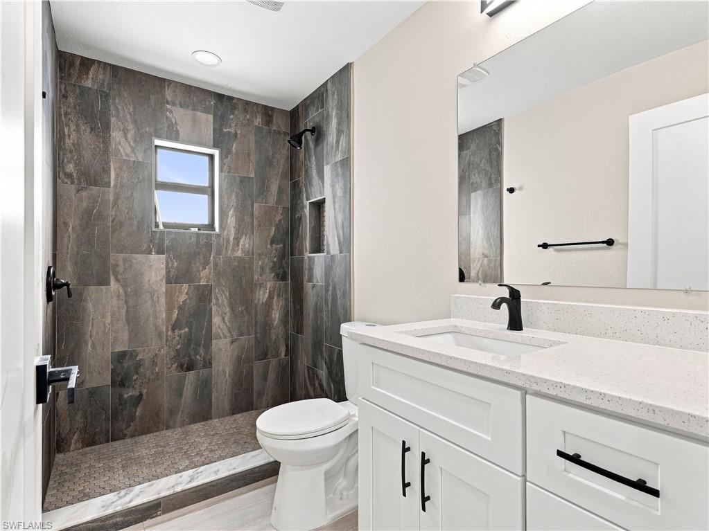 2420/2422 Richard AVE S