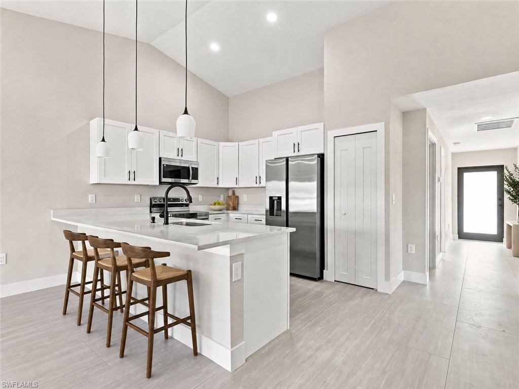 2420/2422 Richard AVE S