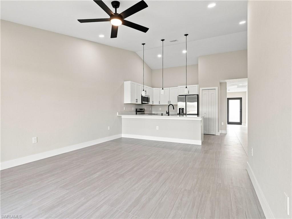 2420/2422 Richard AVE S