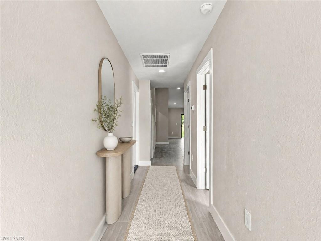 2420/2422 Richard AVE S