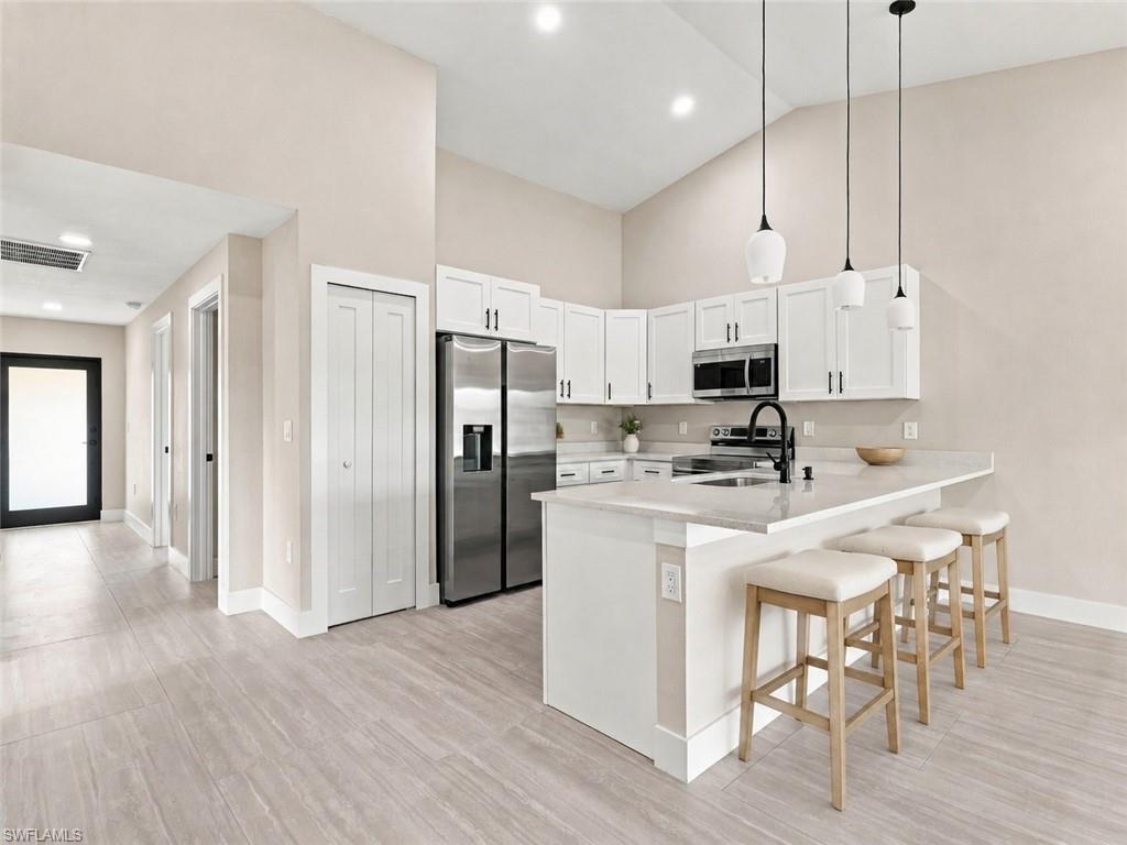 2420/2422 Richard AVE S