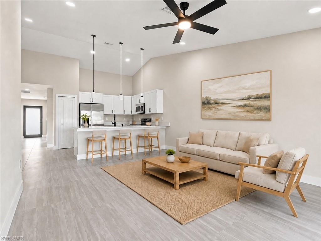 2420/2422 Richard AVE S
