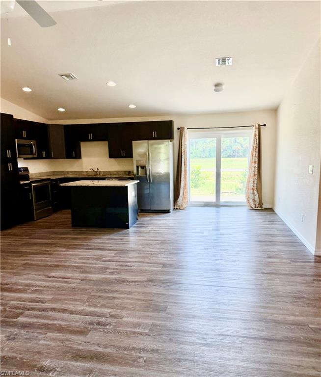 8007 Royal CT