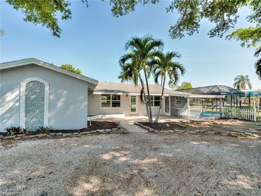 16 Estate DR