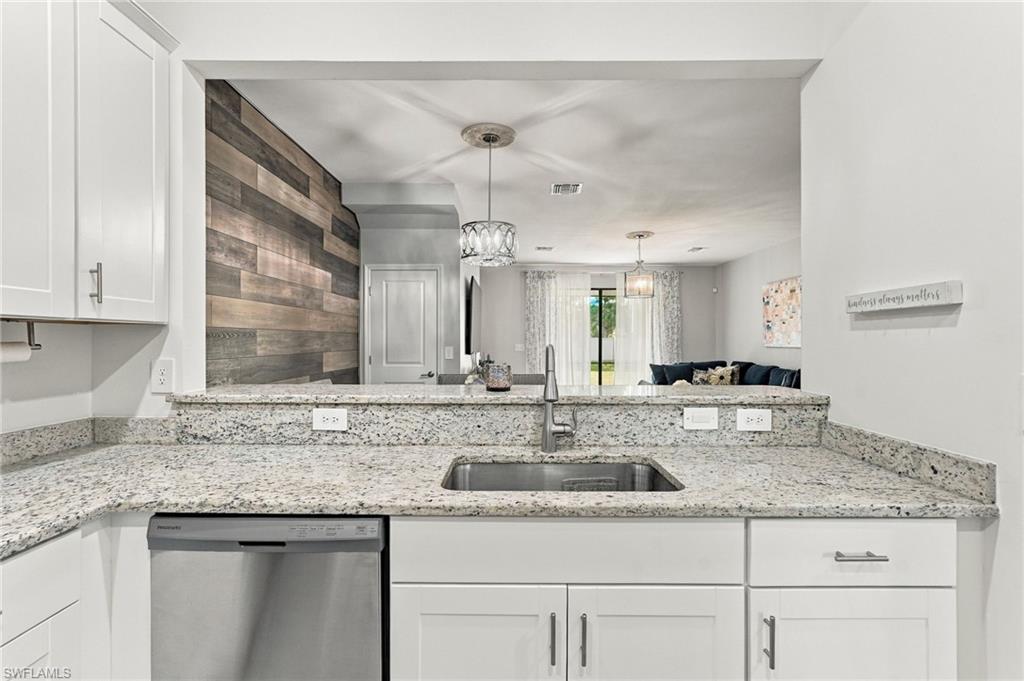 14159 Pine Lodge LN