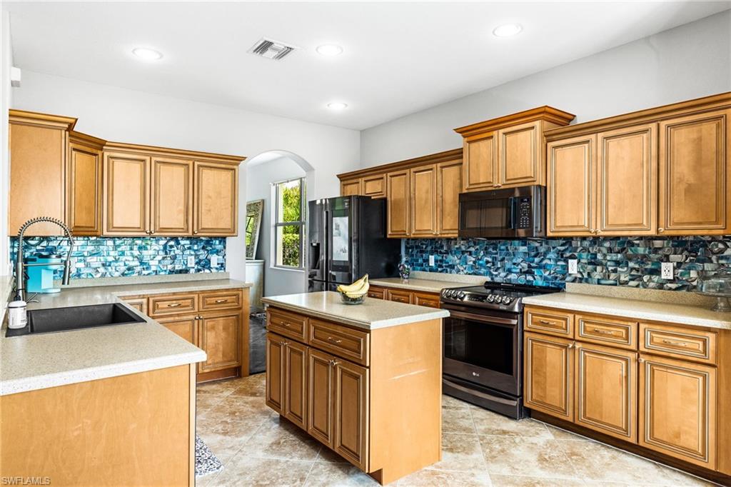 15500 Pricklegrass CT