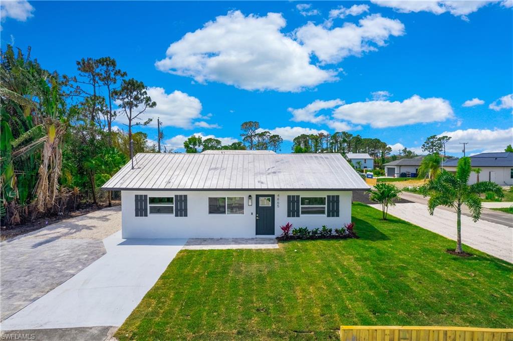 4665 Catalina LN
