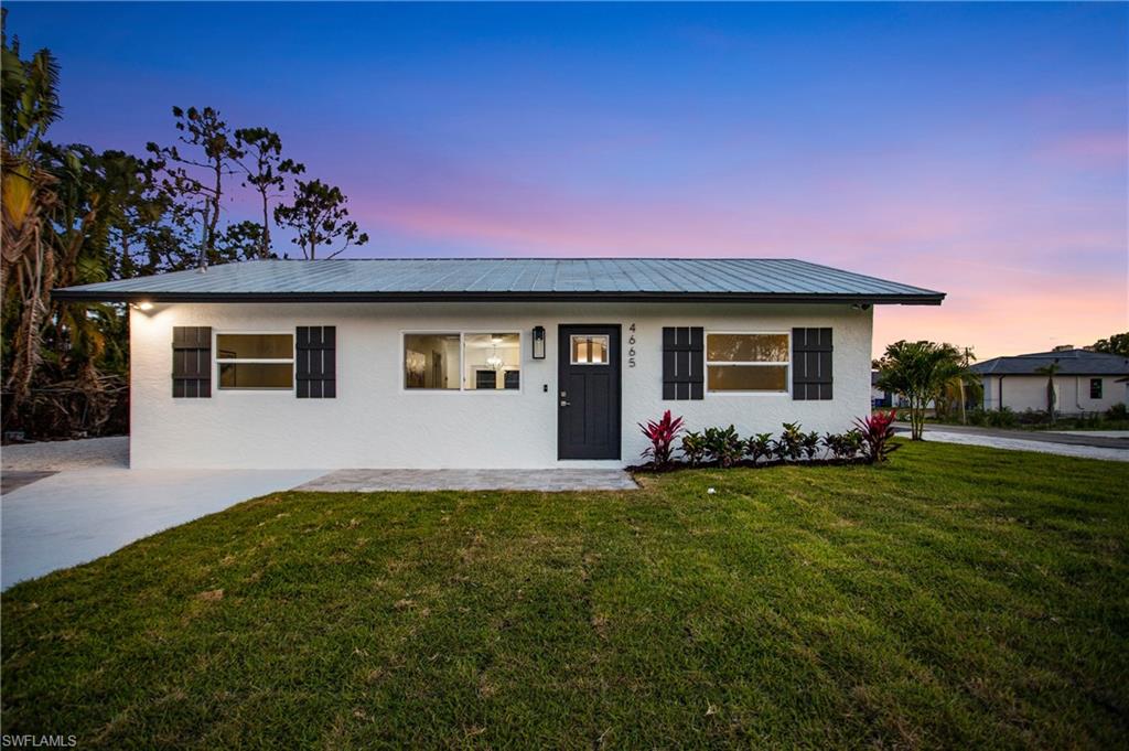 4665 Catalina LN