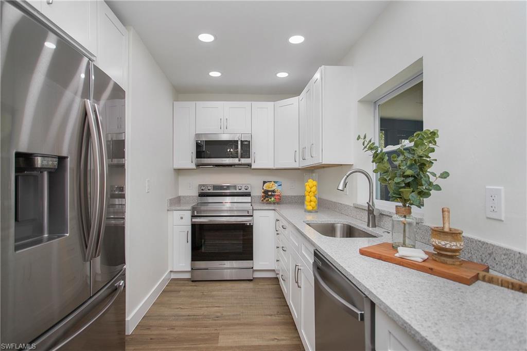 4665 Catalina LN
