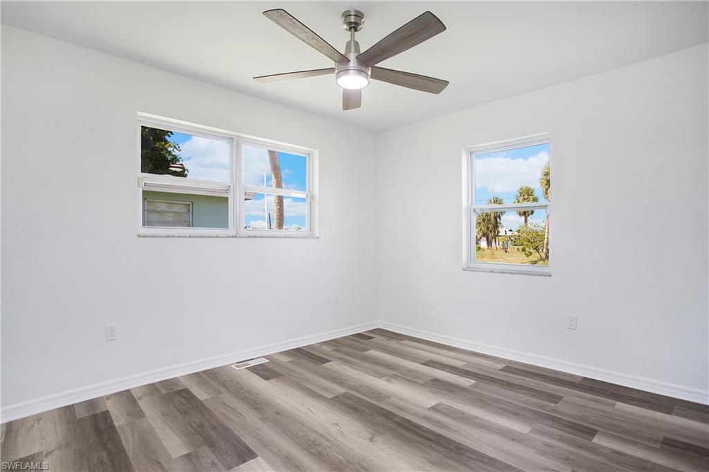 22335 Gleneagles TER