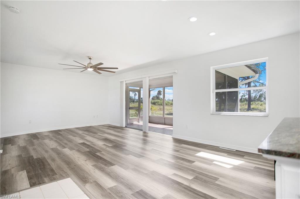 22335 Gleneagles TER