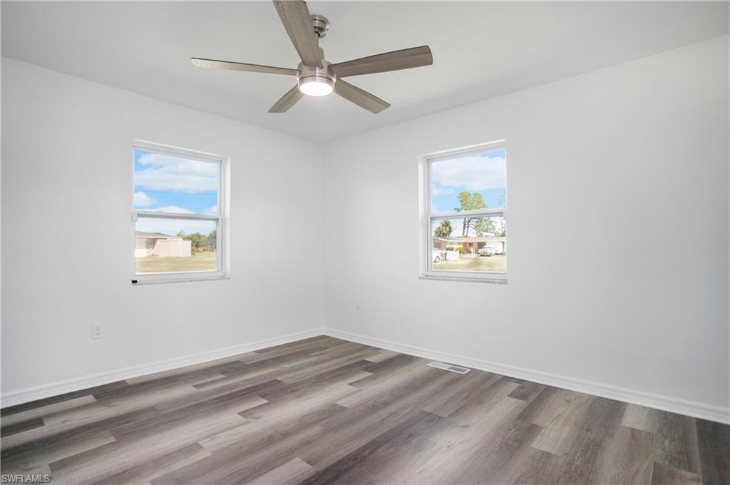 22335 Gleneagles TER