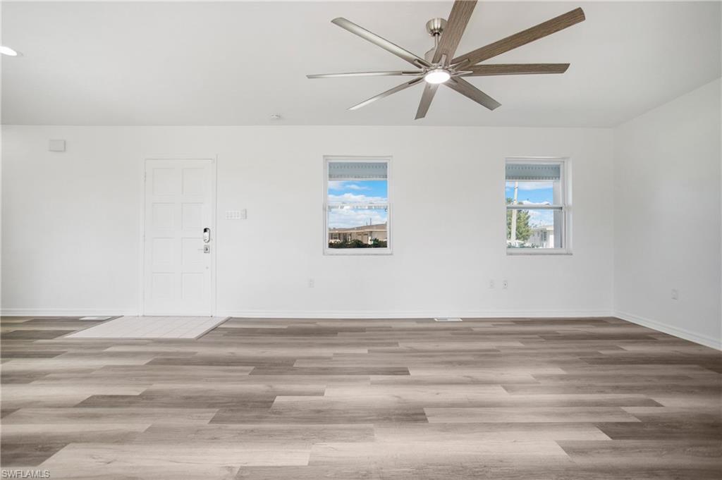 22335 Gleneagles TER