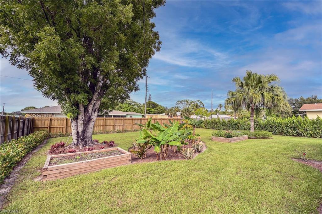 3131 Calusa AVE