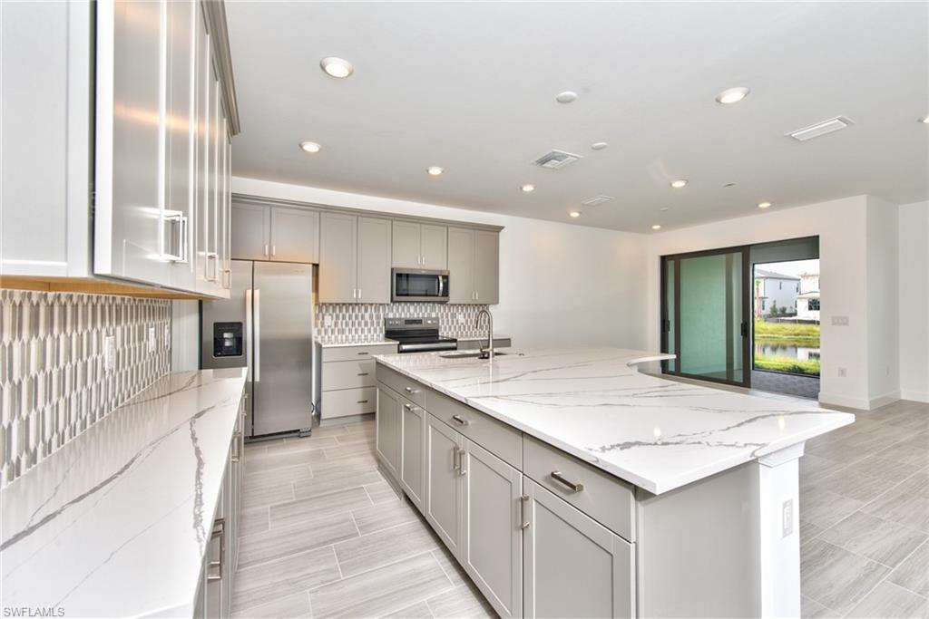 4097 Sonoma Oaks CIR W