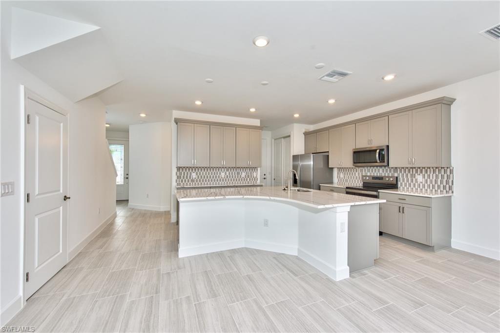 4097 Sonoma Oaks CIR W