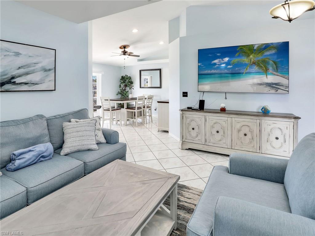 556 Tropicana PKWY E