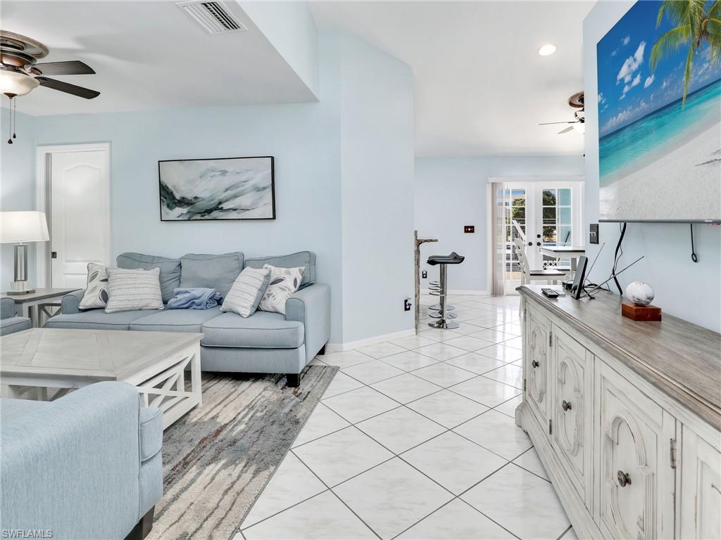 556 Tropicana PKWY E