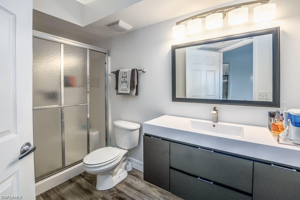 4940 Cougar CT # 204 Unit: 5-204