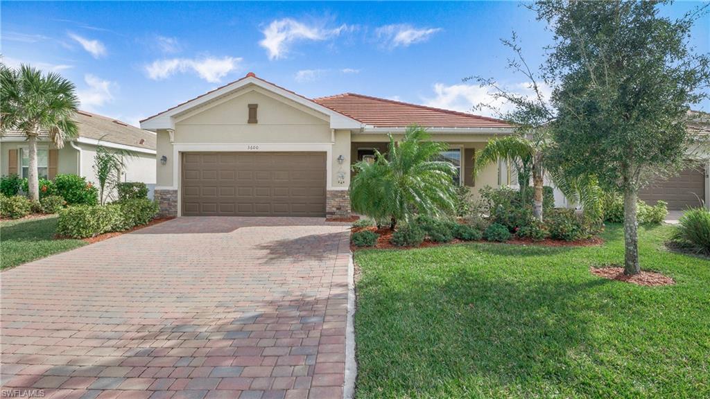 3600 E Hampton CIR