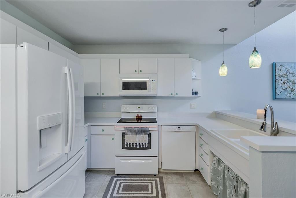 61 Emerald Woods DR # D9