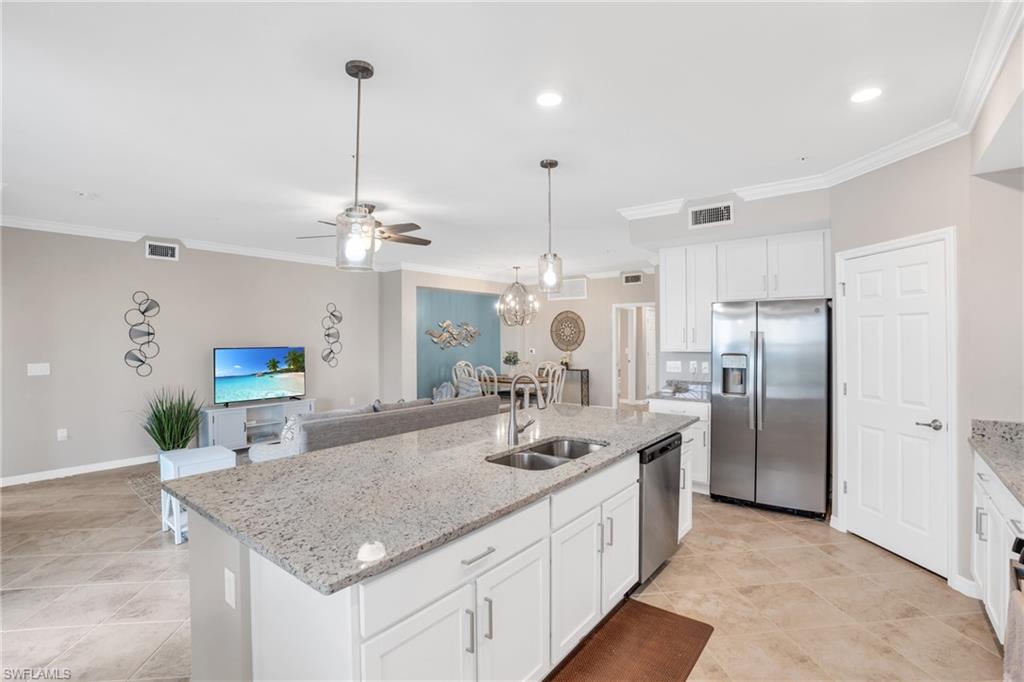 15967 Grassland LN # 3611