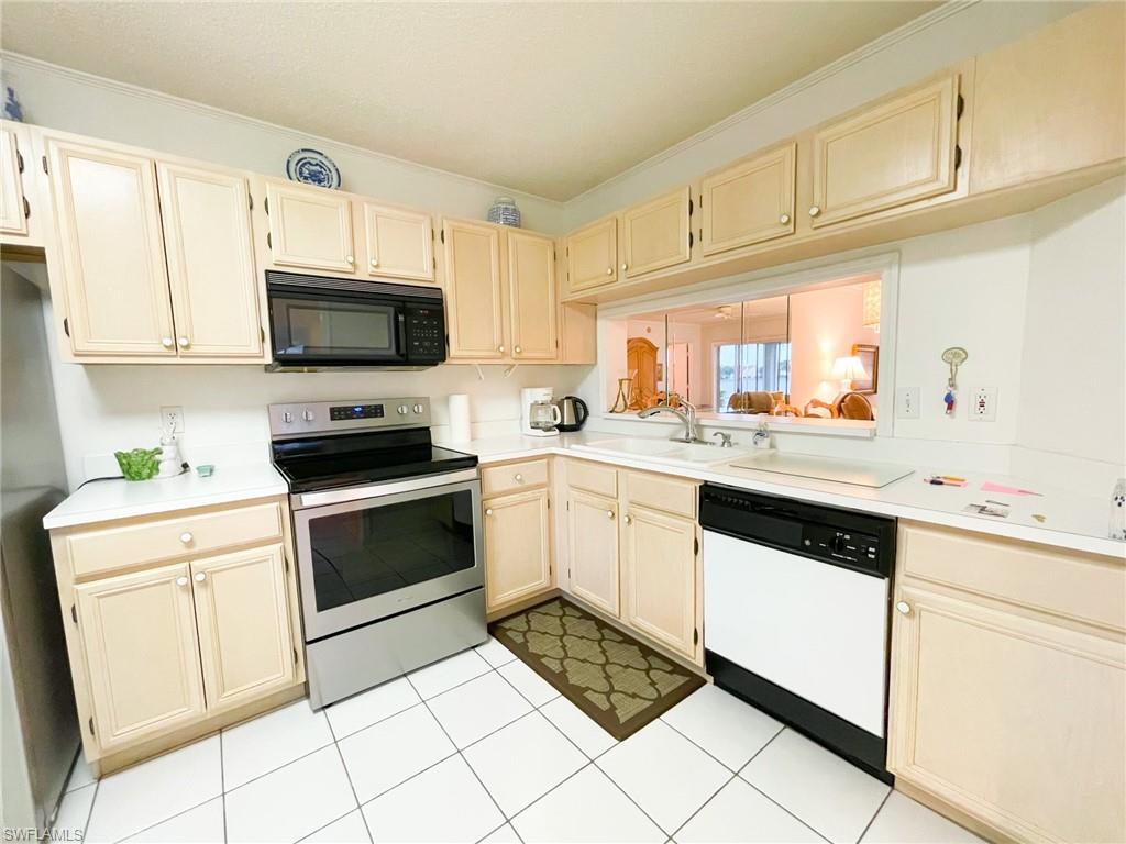 7772 Emerald CIR # 104 Unit: Q-104