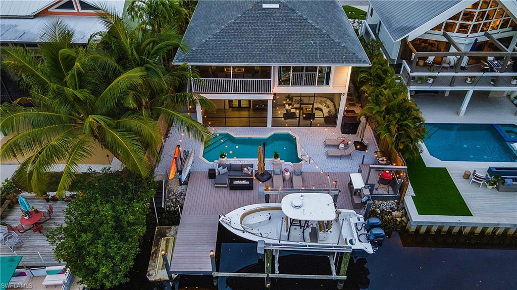 1300 Grand Canal DR
